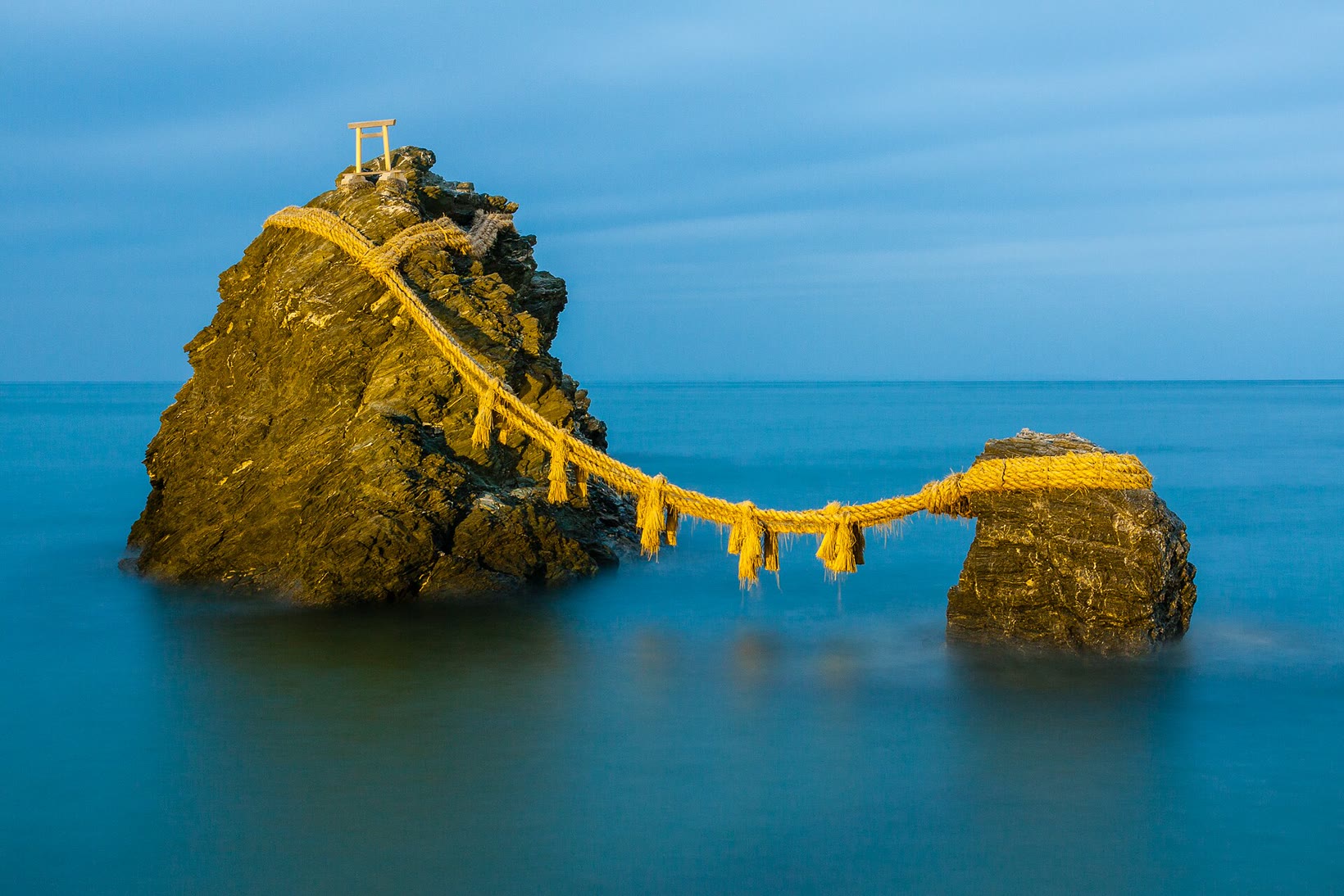 二見浦夫婦岩